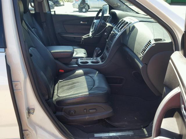 1GKEV33D69J163402 - 2009 GMC ACADIA SLT კრემისფერი ფოტო 5