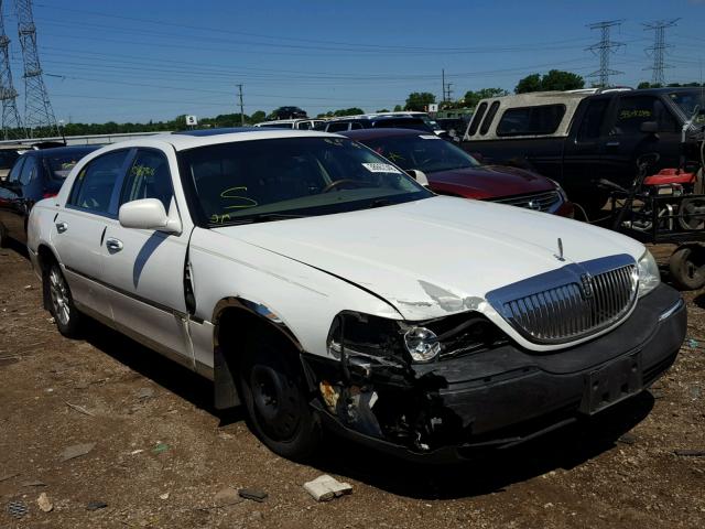 1LNHM82W43Y625753 - 2003 LINCOLN TOWN CAR S WHITE photo 1