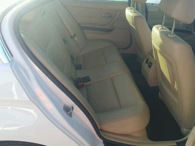 WBAPL3C53AA407902 - 2010 BMW 335 XI Blanc photo 6