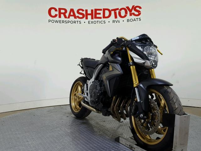 ZDCSC6012EF215274 - 2014 HONDA CB1000 R GRAY photo 2