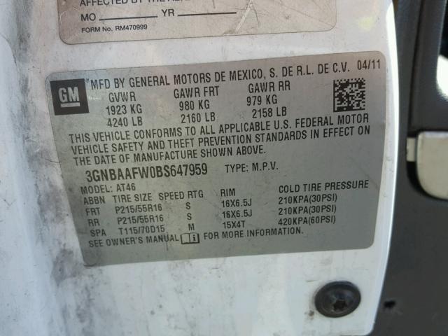 3GNBAAFW0BS647959 - 2011 CHEVROLET HHR LS WHITE photo 10