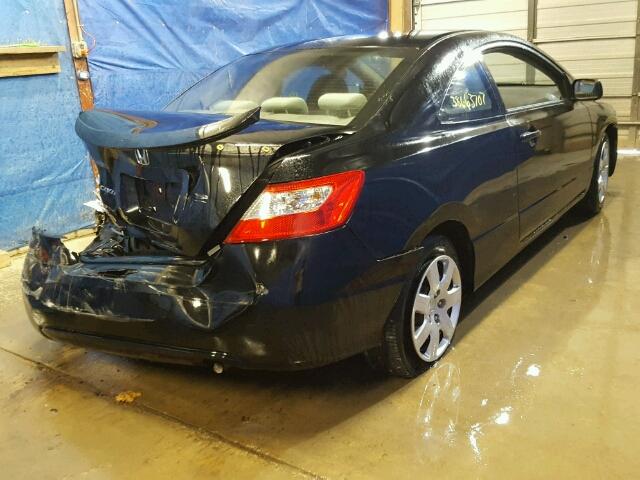 2HGFG12629H541798 - 2009 HONDA CIVIC LX BLACK photo 4