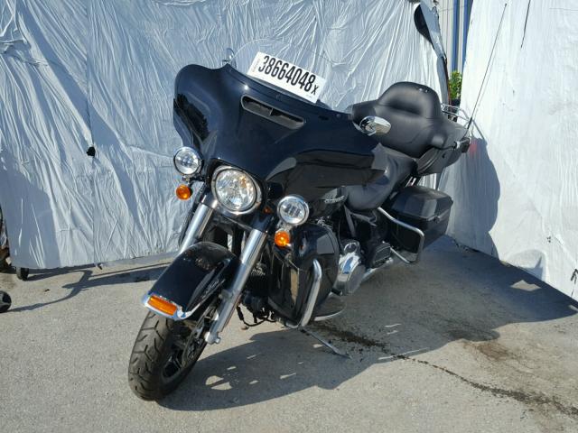 1HD1KED19JB600048 - 2018 HARLEY-DAVIDSON FLHTK ULTR BLACK photo 2