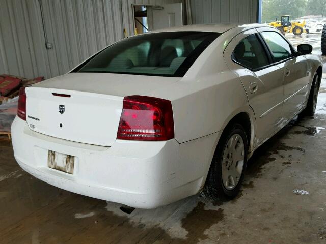 2B3KA43GX6H396224 - 2006 DODGE CHARGER WHITE photo 4