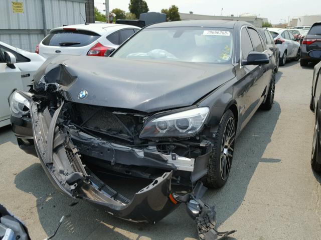 WBAYE8C5XDDE22088 - 2013 BMW 750LI BLACK photo 2