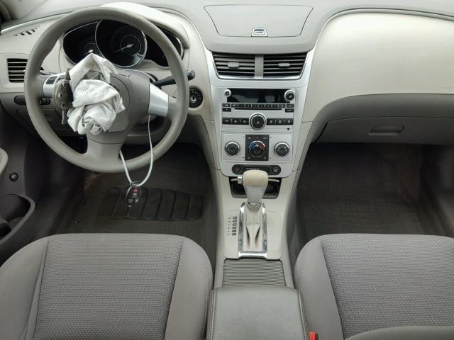 1G1ZG57N994216638 - 2009 CHEVROLET MALIBU LS ვერცხლისფერი ფოტო 9