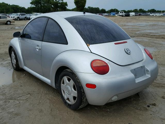 3VWCS21C01M420963 - 2001 VOLKSWAGEN NEW BEETLE 灰色 照片 3