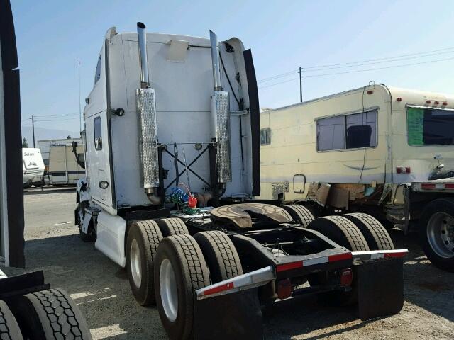 1XP7DB9X63D801963 - 2003 PETERBILT 387 WHITE photo 3