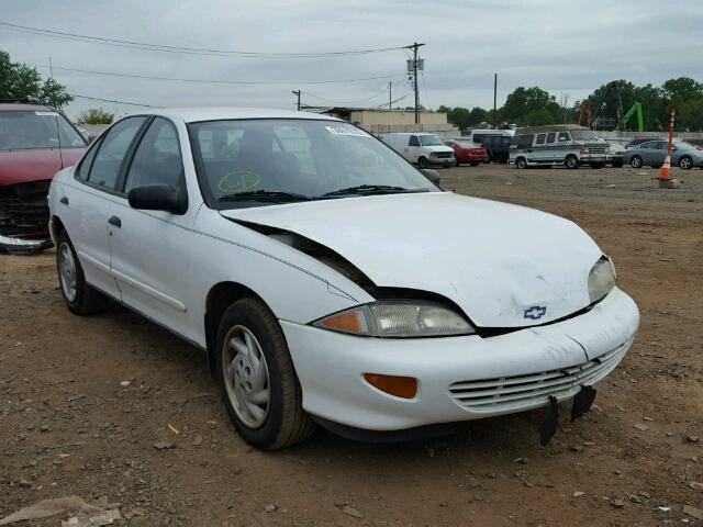 1G1JC5240W7260318 - 1998 CHEVROLET CAVALIER WHITE photo 1