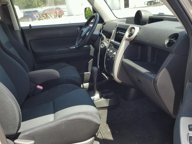 JTLKT324364094673 - 2006 TOYOTA SCION XB Grau Foto 5