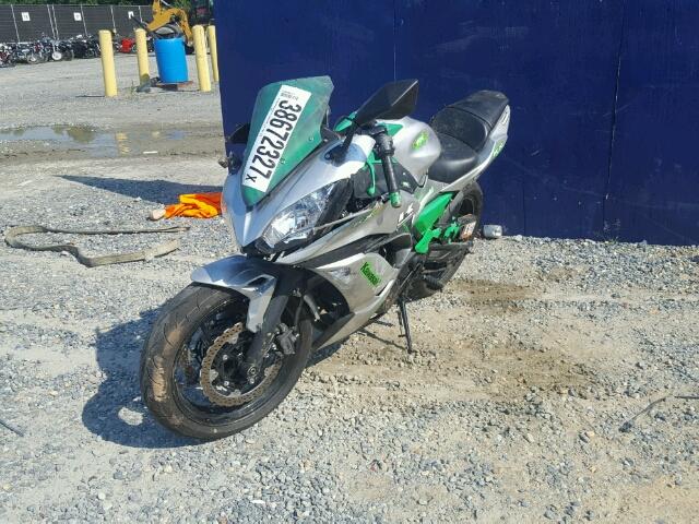 JKAEXEJ15HDA02012 - 2017 KAWASAKI EX650 J ორფეროვანი ფოტო 2