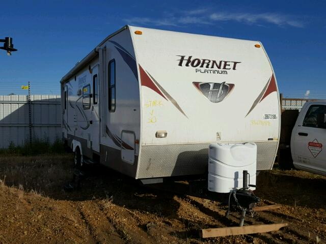4YDT28B26B7203325 - 2011 KEYSTONE HORNET WHITE photo 1