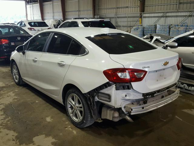 1G1BE5SM2H7121390 - 2017 CHEVROLET CRUZE LT WHITE photo 3