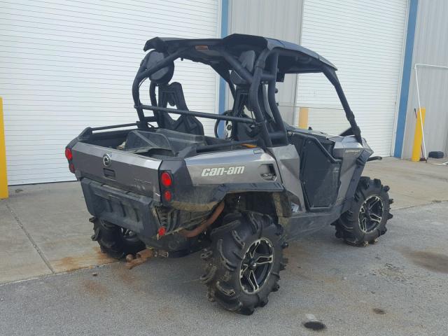 3JBKKXP10EJ000017 - 2014 CAN-AM COMMANDER SILVER photo 4