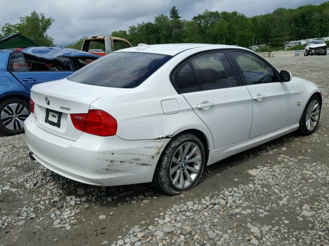 WBAPK7C57BA972262 - 2011 BMW 328 XI WHITE photo 4