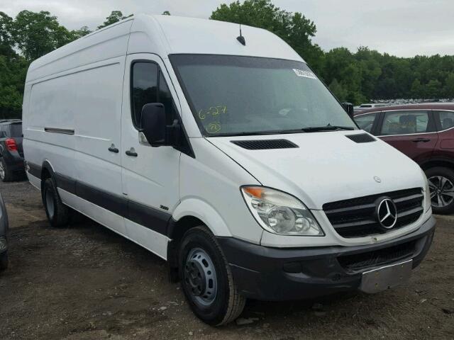 WD3PF4CC2B5550505 - 2011 MERCEDES-BENZ SPRINTER 3 WHITE photo 1