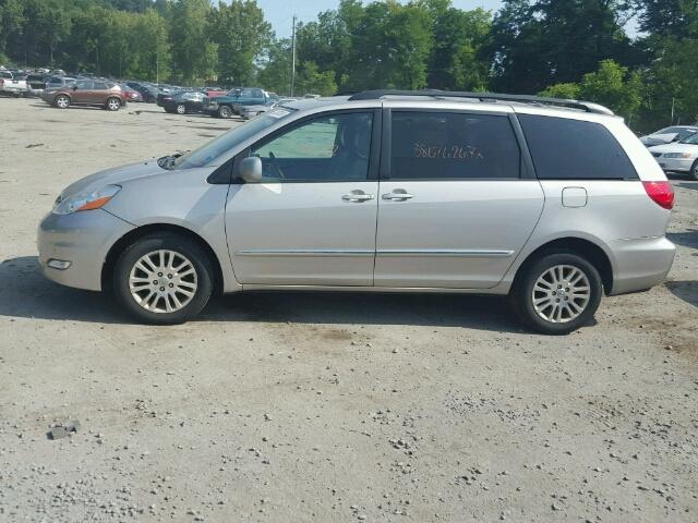 5TDBK22C39S026365 - 2009 TOYOTA SIENNA XLE GRAY photo 9