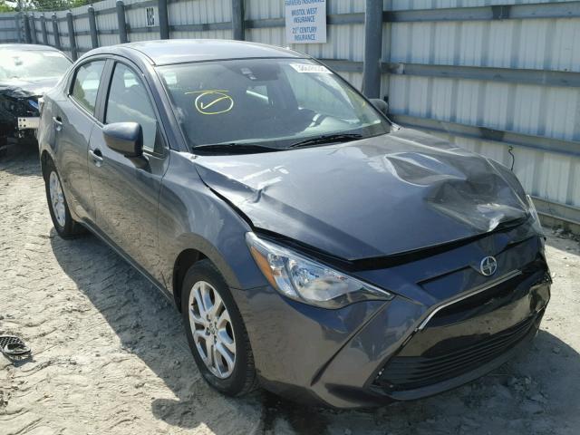 3MYDLBZV6GY106781 - 2016 TOYOTA SCION IA GRAY photo 1