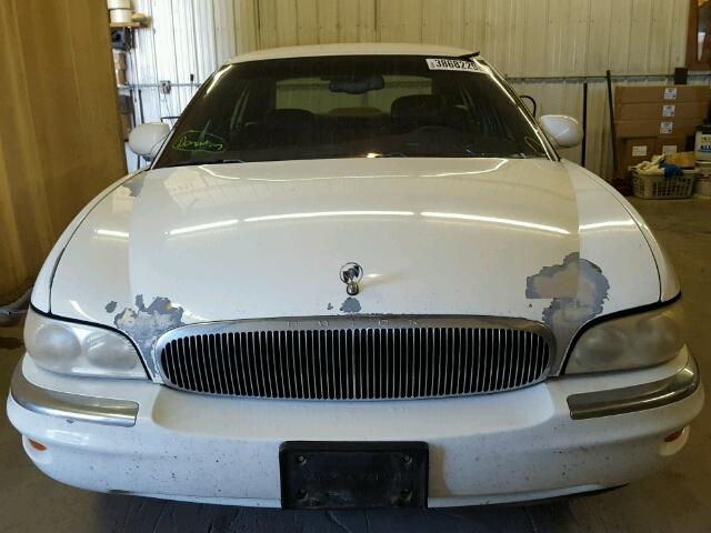 1G4CW52K8W4628165 - 1998 BUICK PARK AVENU WHITE photo 9