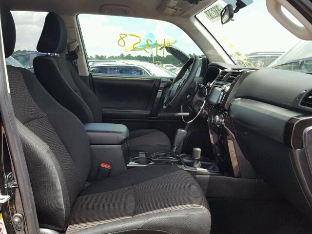 JTEBU5JR8G5338567 - 2016 TOYOTA 4RUNNER SR BLACK photo 5