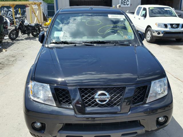 1N6AD0EV2JN756072 - 2018 NISSAN FRONTIER S BLACK photo 9