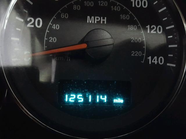 1J8HG48N06C264423 - 2006 JEEP COMMANDER BLACK photo 8