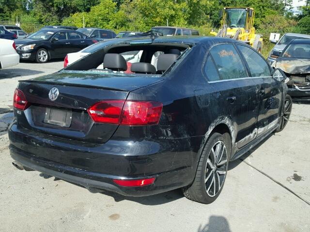 3VW4A7AJ9DM389297 - 2013 VOLKSWAGEN JETTA GLI BLACK photo 4