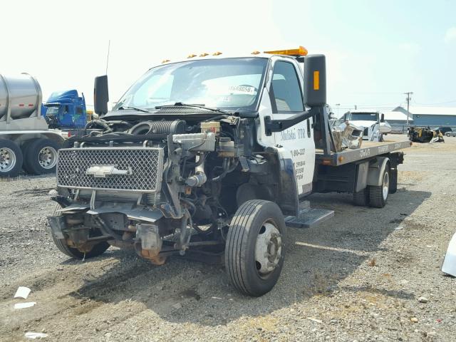 1GBE5E1123F517527 - 2003 CHEVROLET C5500 C5C0 WHITE photo 2