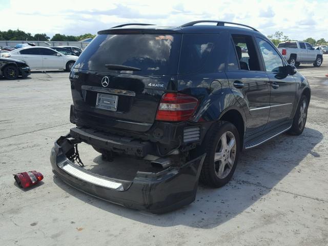 4JGBB86E27A170722 - 2007 MERCEDES-BENZ ML 350 BLACK photo 4