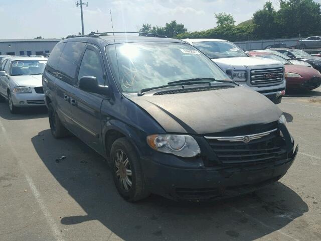 2C8GP54L85R227718 - 2005 CHRYSLER TOWN & COU BLUE photo 1