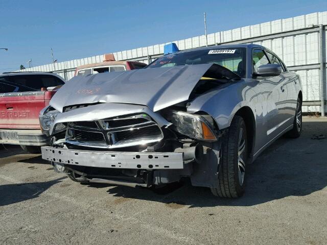 2C3CDXBG3EH129507 - 2014 DODGE CHARGER GRAY photo 2