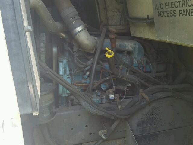 4DRBXAANX6A986883 - 2006 IC CORPORATION 3000 白色 照片 7