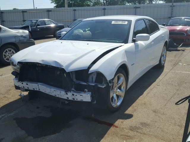 2C3CDXCT4EH338458 - 2014 DODGE CHARGER R/ WHITE photo 2