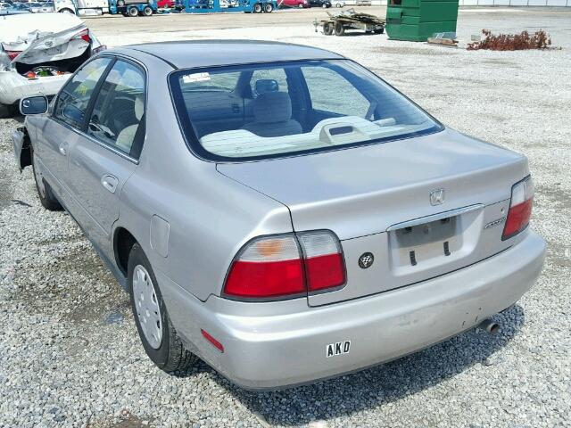 1HGCD569XTA242752 - 1996 HONDA ACCORD VAL TAN photo 3