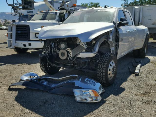 3C63RRHL9EG123683 - 2014 RAM 3500 SLT SILVER photo 2