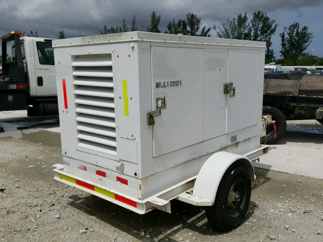 1CR84GT6TH3500077 - 1984 OTHER GENERATOR WHITE photo 4