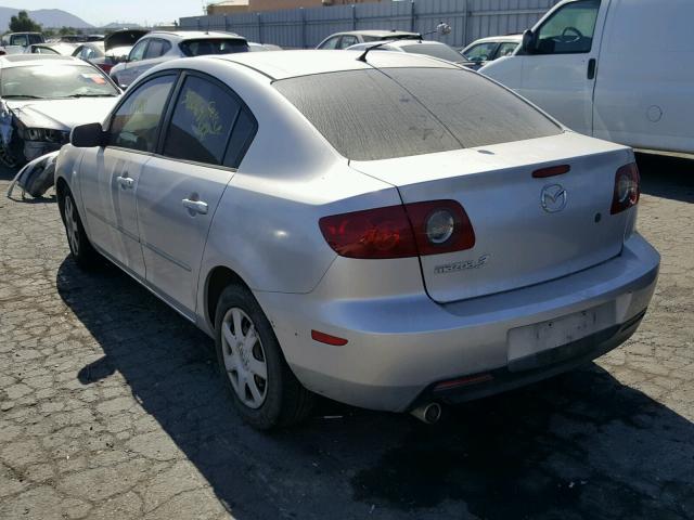 JM1BK12G261546059 - 2006 MAZDA 3 I SILVER photo 3