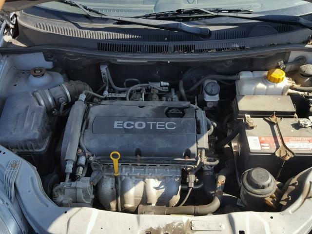 KL1TD66E59B385118 - 2009 CHEVROLET AVEO LS SILVER photo 7