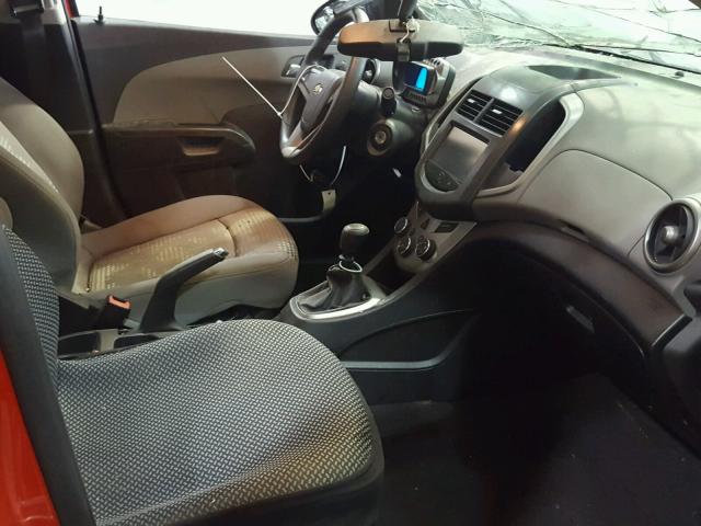 1G1JB5SH7E4209808 - 2014 CHEVROLET SONIC LS RED photo 5