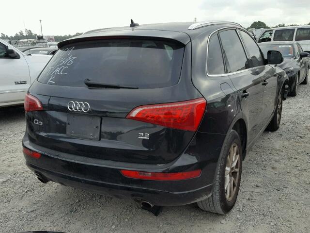 WA1CKAFP4AA062198 - 2010 AUDI Q5 PREMIUM BLACK photo 4