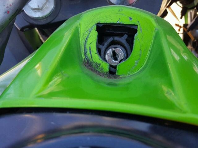 JKAEXEE15EDA15767 - 2014 KAWASAKI EX650 E GREEN photo 10