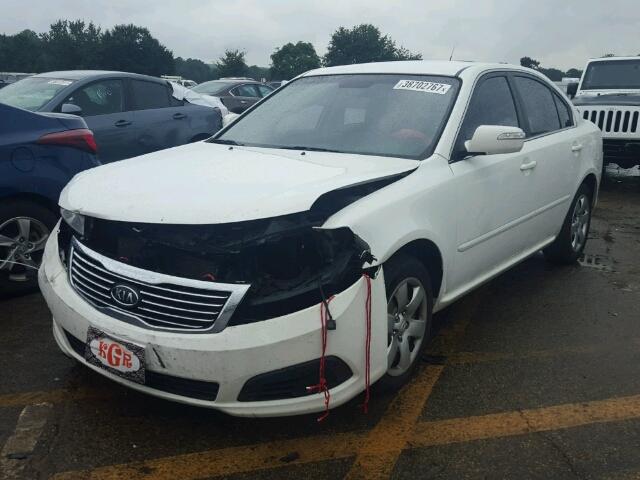 KNAGG4A88A5426705 - 2010 KIA OPTIMA WHITE photo 2