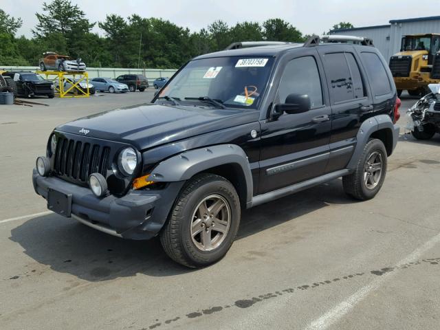 1J4GL38K25W606184 - 2005 JEEP LIBERTY RE BLACK photo 2