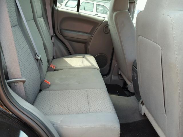 1J4GL38K25W606184 - 2005 JEEP LIBERTY RE BLACK photo 6