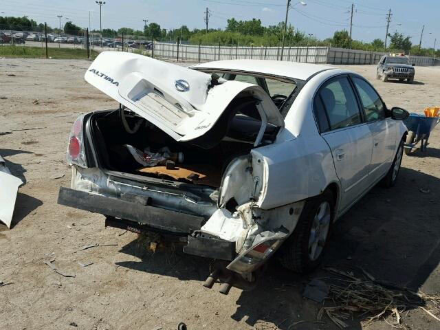 1N4AL11D25C375175 - 2005 NISSAN ALTIMA WHITE photo 4