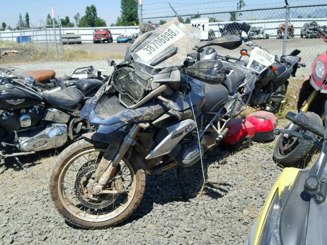 WB10A110XFZ188982 - 2015 BMW R1200 GS GRAY photo 2