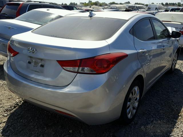 5NPDH4AE3DH175539 - 2013 HYUNDAI ELANTRA GL SILVER photo 4