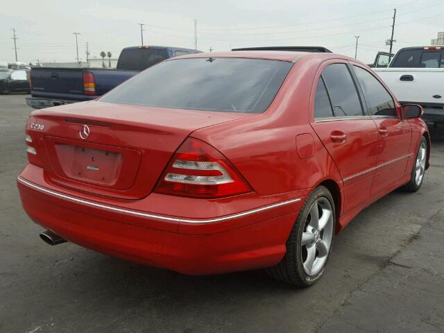 WDBRF52H26A854544 - 2006 MERCEDES-BENZ C GENERATI RED photo 4