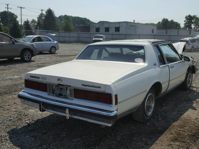 1G1BN11H4HX113885 - 1987 CHEVROLET CAPRICE CL WHITE photo 4