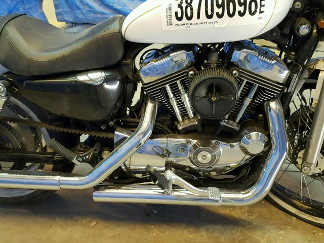 1HD1CT31X7K466386 - 2007 HARLEY-DAVIDSON XL1200 C WHITE photo 7